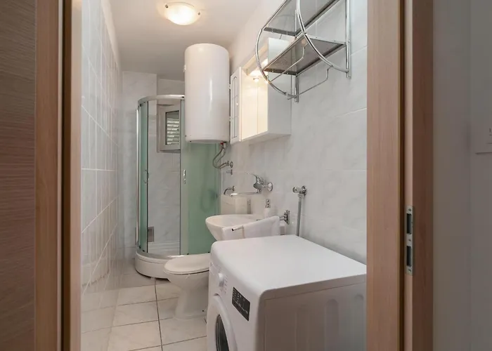 Three-bedroom In دوغي رات